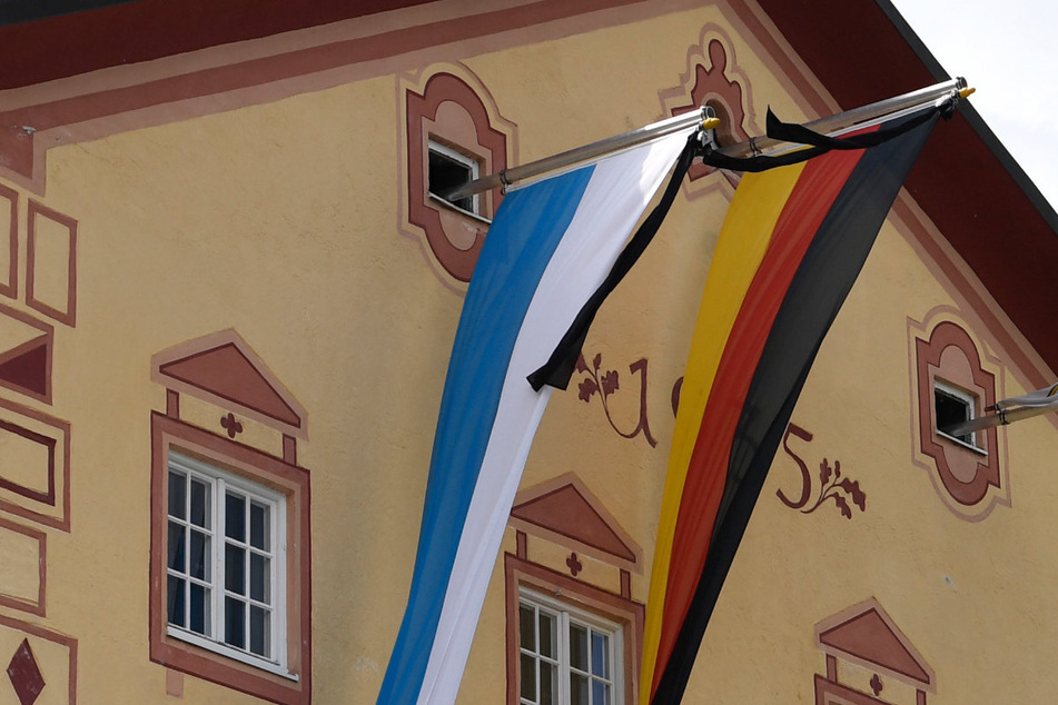 Beisetzung von Benedikt XVI.: Söder ordnet Trauerbeflaggung in Bayern an