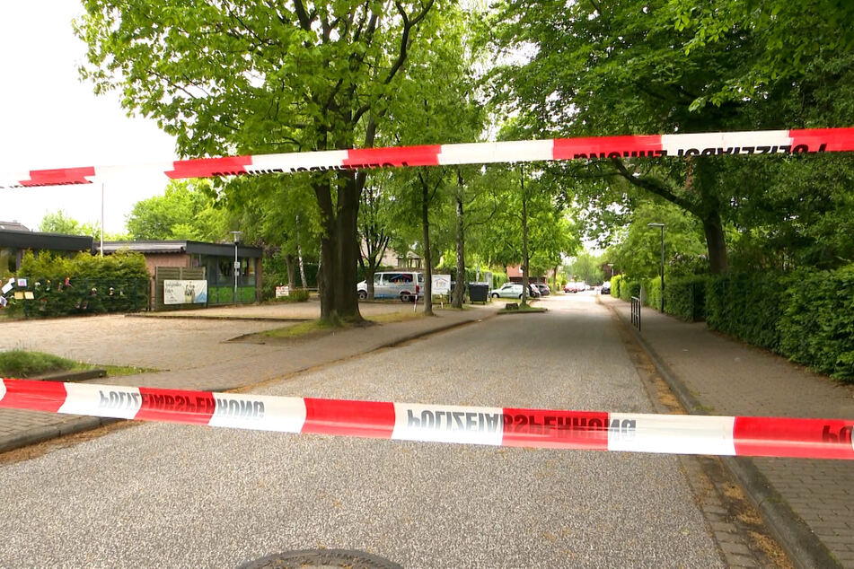 Die Polizei hatte den Bereich rund um den Fundort weiträumig abgesperrt.