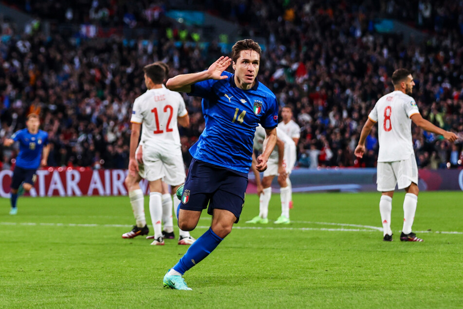 Federico Chiesa (v.) schoss Italien gegen Spanien mit 1:0 in Führung.
