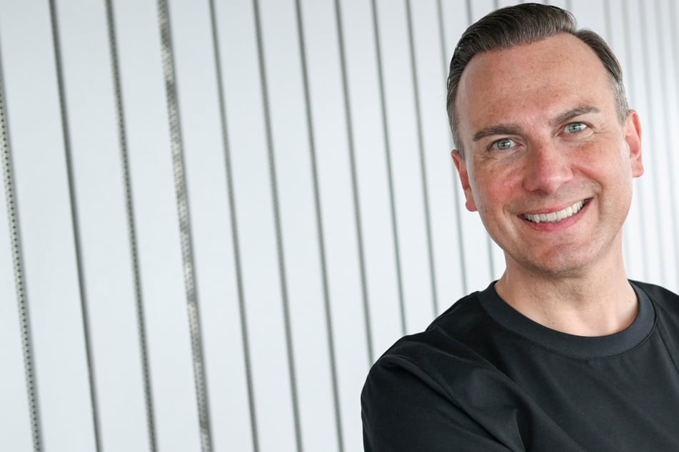 Tim Raue hat keine Zweifel: "Mit Abstand die beste Schwarzwälder Kirschtorte"