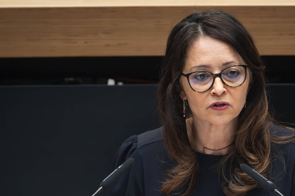 Plagiatsvorwürfe: Berlins Justizsenatorin Badenberg lässt Doktorarbeit prüfen