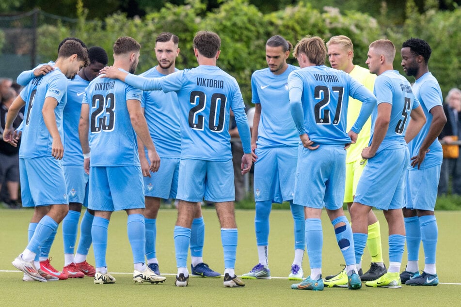 Lauter Knall bei diesem Regionalliga-Absteiger: Drei Spieler fristlos gekündigt!