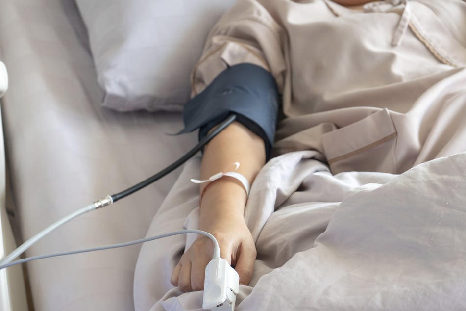 Fataler Fehler: 17-Jährige sollte am Knöchel operiert werden, als sie aufwacht, fehlt plötzlich etwas ganz anderes