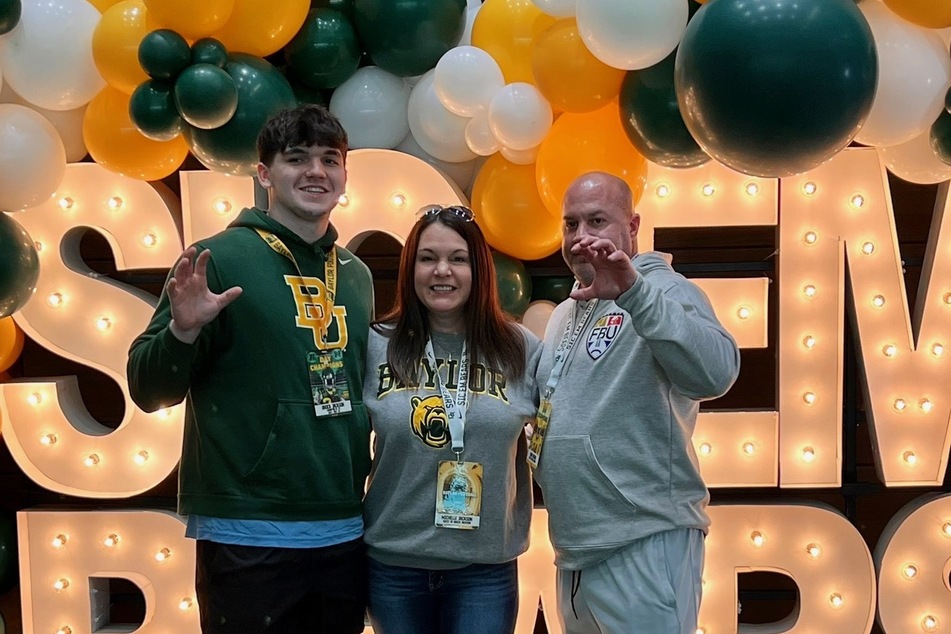 On Thursday, Brock Jackson (l) committed to Baylor football and became just the third commit of the program's 2024 recruiting class.