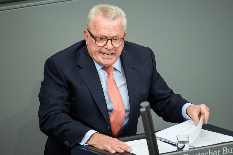 Der FDP-Bundestagsabgeordnete Thomas Sattelberger gibt sich mit der Abgabe nicht zufrieden.