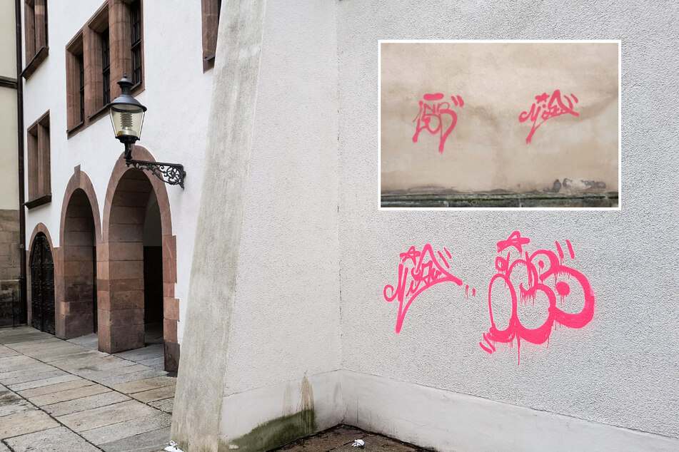 Am Alten Rathaus und auch an der Jakobikirche brachten Unbekannte Graffiti-Tags an.