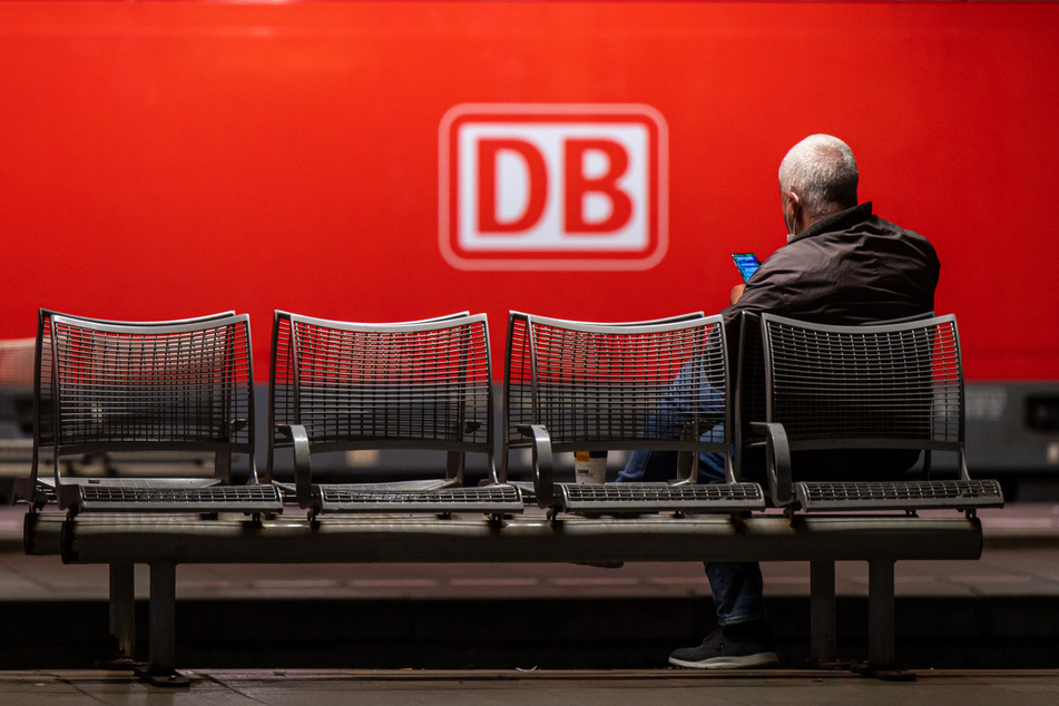 So bringt die Suche nach Blindgängern im November den Bahnfahrplan durcheinander