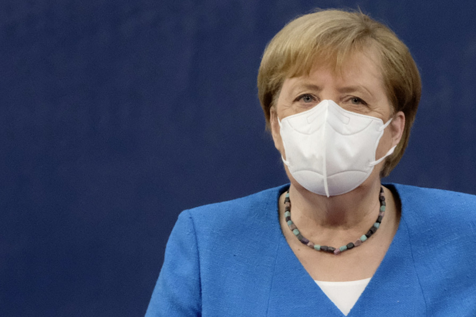 Bundeskanzlerin Angela Merkel (66).