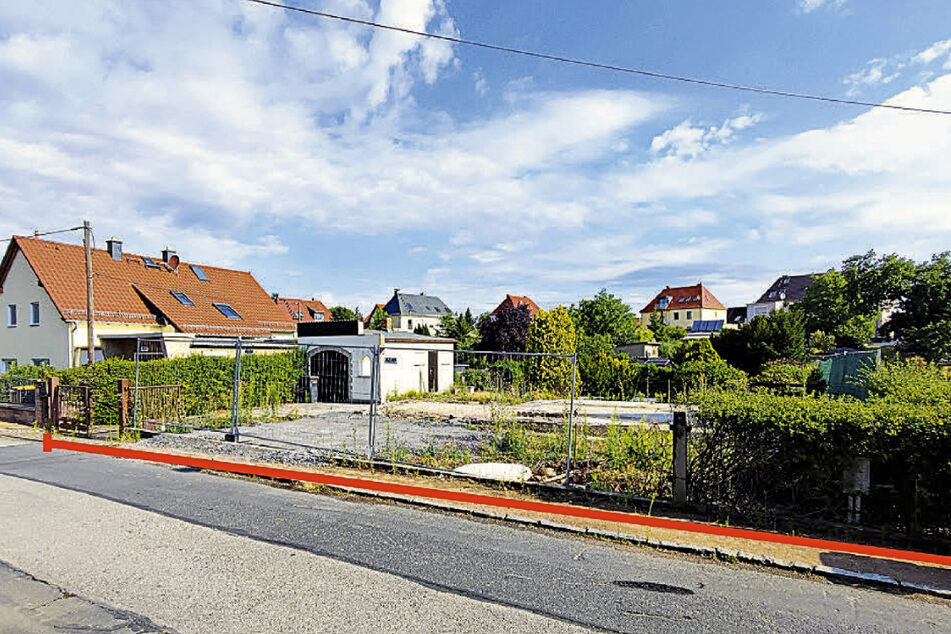 Vollständig erschlossenes Baugrundstück in Radebeul bei Dresden / Mindestgebot 325.000 Euro