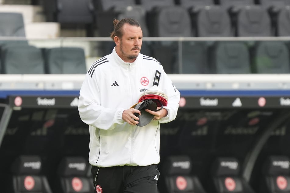 Als Co-Trainer durfte er schon interimsweise ran, übernimmt Alex Meier (43) seine Eintracht jetzt als Chefcoach?