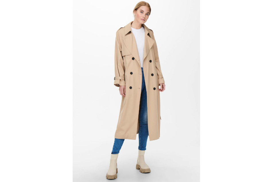 Der Trenchcoat ist ein Klassiker und ein It-Piece für die Capsule Wardrobe.