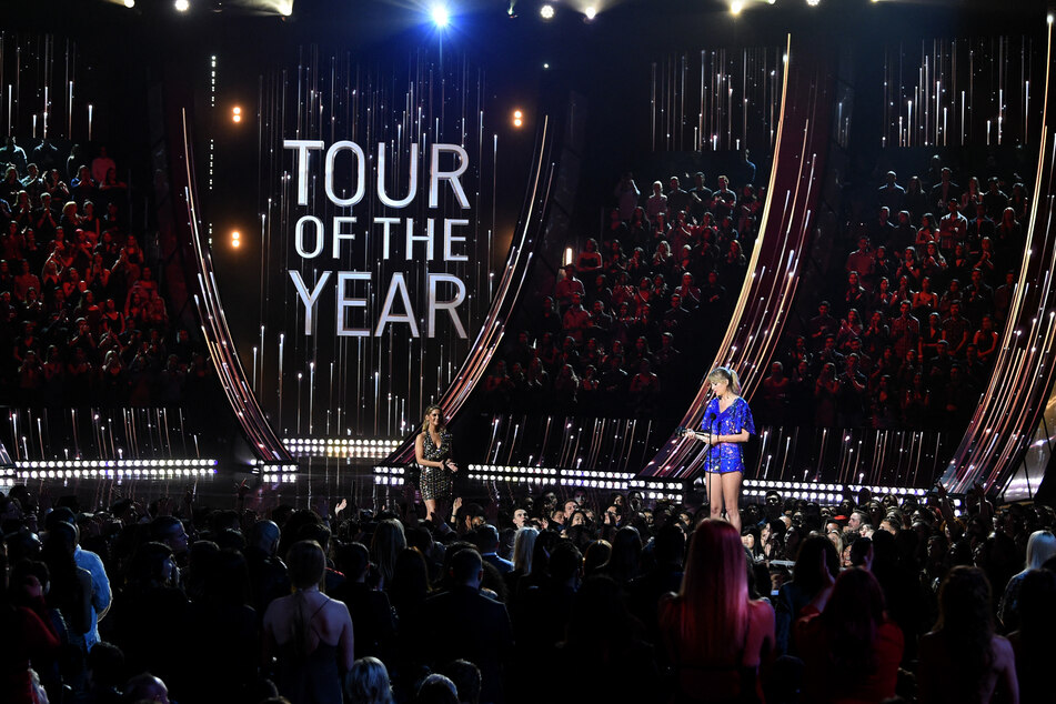 Taylor Swift accepting the Tour of the Year award for her Reputation Tour at the iHeartRadio Music Awards in 2019.