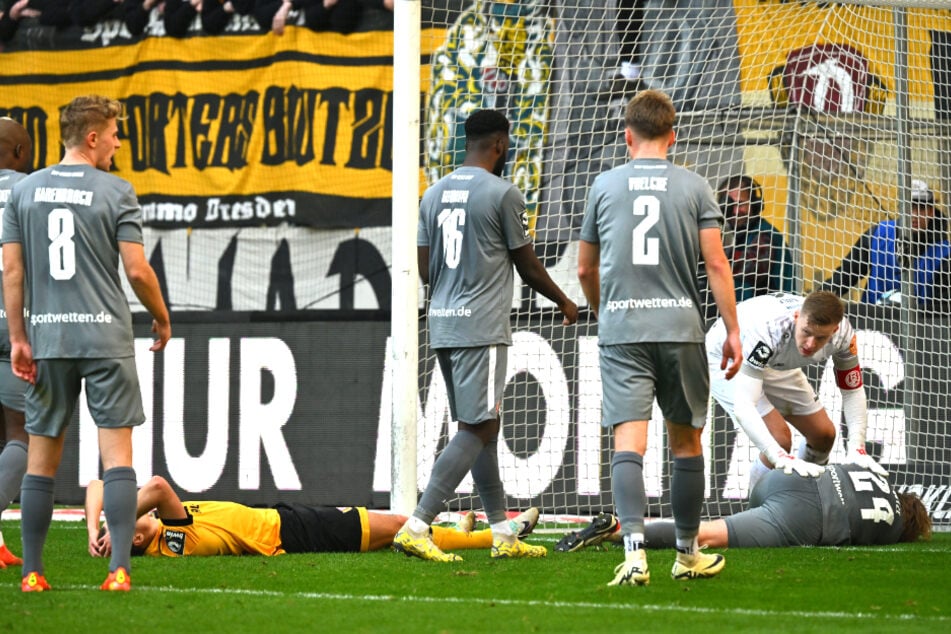 Felix Götze (26, r.) verletzte sich im Spiel gegen Dynamo Dresden am Kopf.