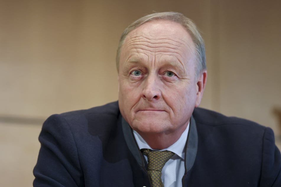 Bereits Anfang des Jahres machte der Präsident des Deutschen Bauernverbandes Joachim Rukwied (64) auf die Herausforderungen der lokalen Landwirte aufmerksam.