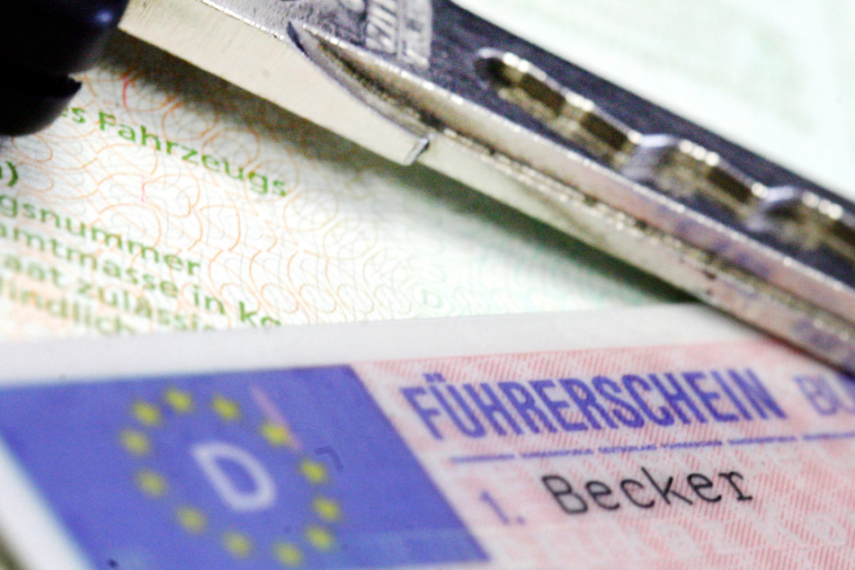 Der Besitzer hat nicht nur eine Strafanzeige wegen Fahrens ohne Fahrerlaubnis am Hals (Symbolbild).