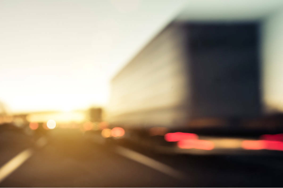 Mann stürzt auf A3 aus fahrendem Laster, Lkw fährt einfach weiter