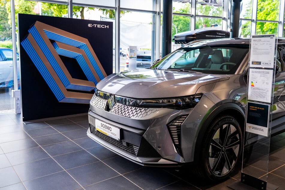 Nutzt die Aktion der Schneider Gruppe und bekommt bis zu vier Monatsraten geschenkt.