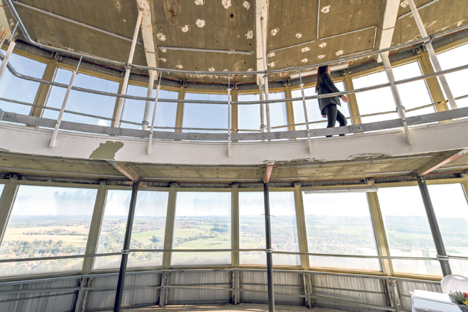 Komplett entkernt, wartet der Turm auf eine Entscheidung Anfang 2021.