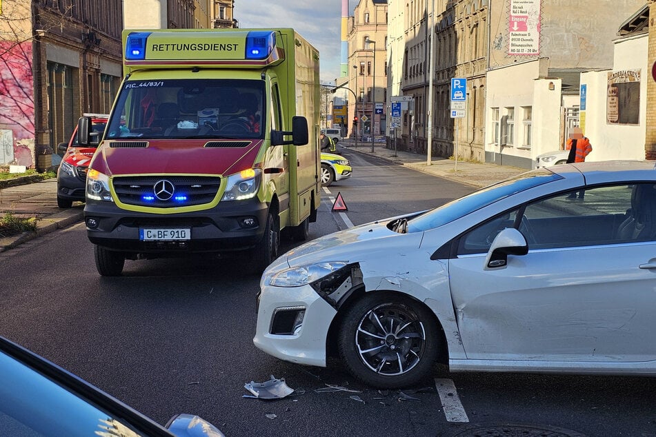 Die Palmstraße musste nach dem Unfall voll gesperrt werden.