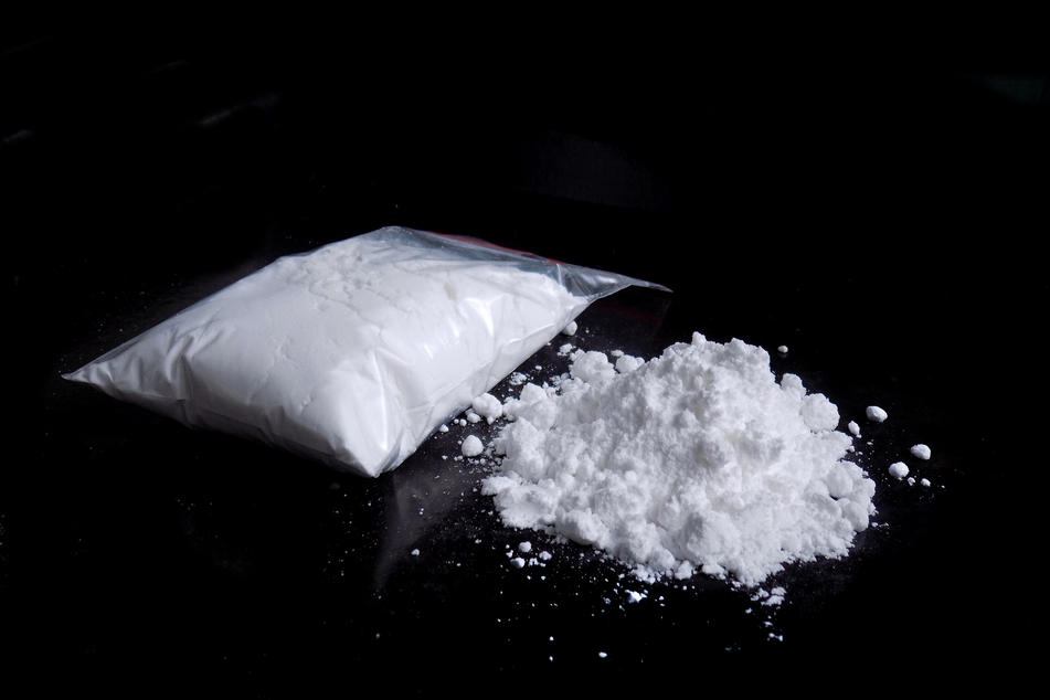 Neben Cannabis fanden die rheinland-pfälzischen Polizeibeamten auch weißes Amphetamin-Pulver bei der Wohnungskontrolle. (Symbolbild)