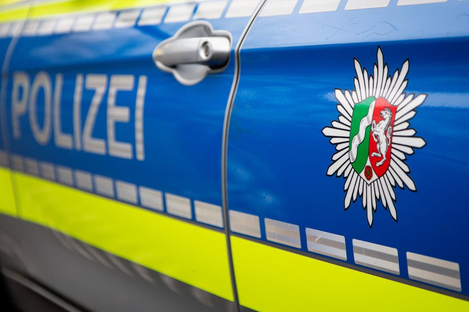 Die Durchsuchungen der Polizei finden den Angaben entsprechend in acht NRW-Städten statt. (Symbolbild)