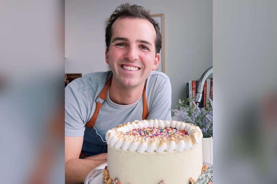 Ryan Nordheimer (25) denuncia que un restaurante le robó la mitad de su tarta.