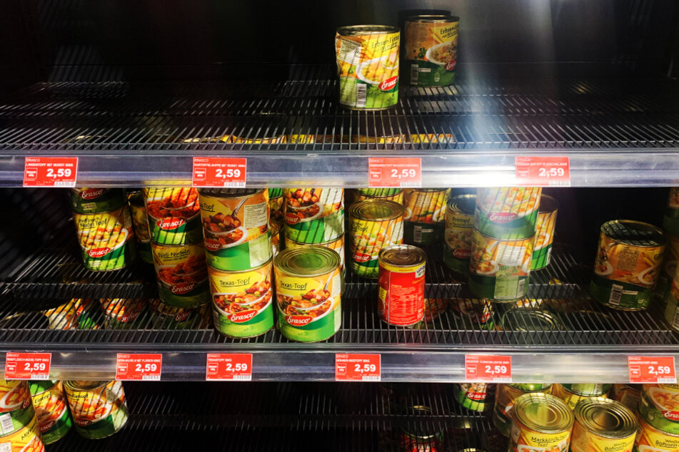 Die Menschen standen offenbar meterlang in Schlangen. (Symbolbild)