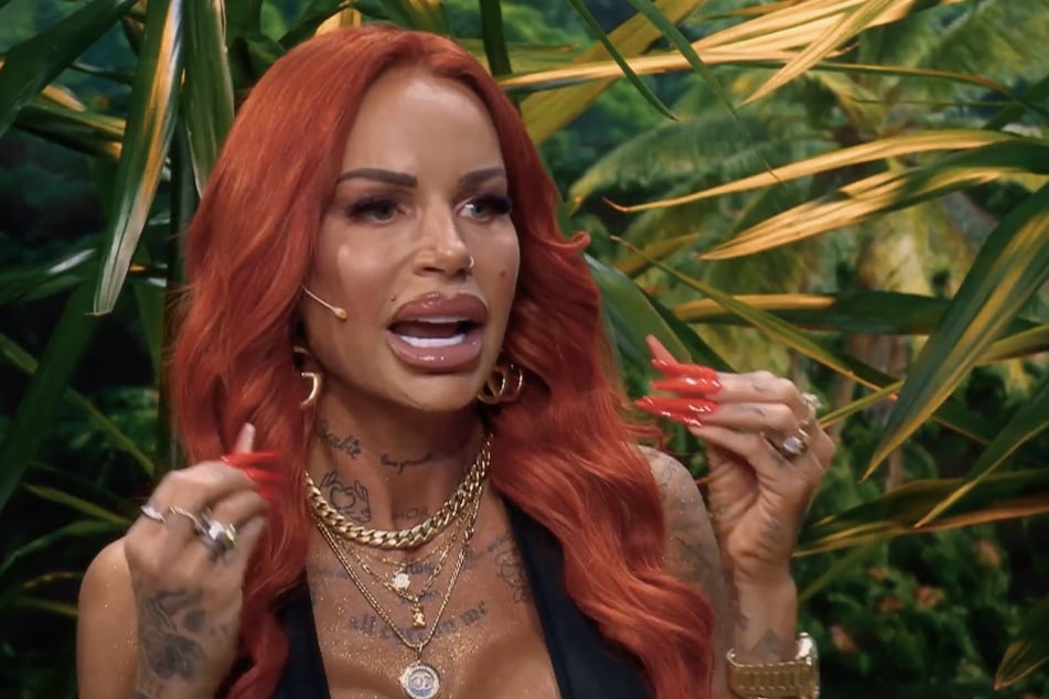 Gina-Lisa Lohfink (39) hat sich mit ihrem Verhalten bei "Reality Queens" nicht viele Freundinnen gemacht.