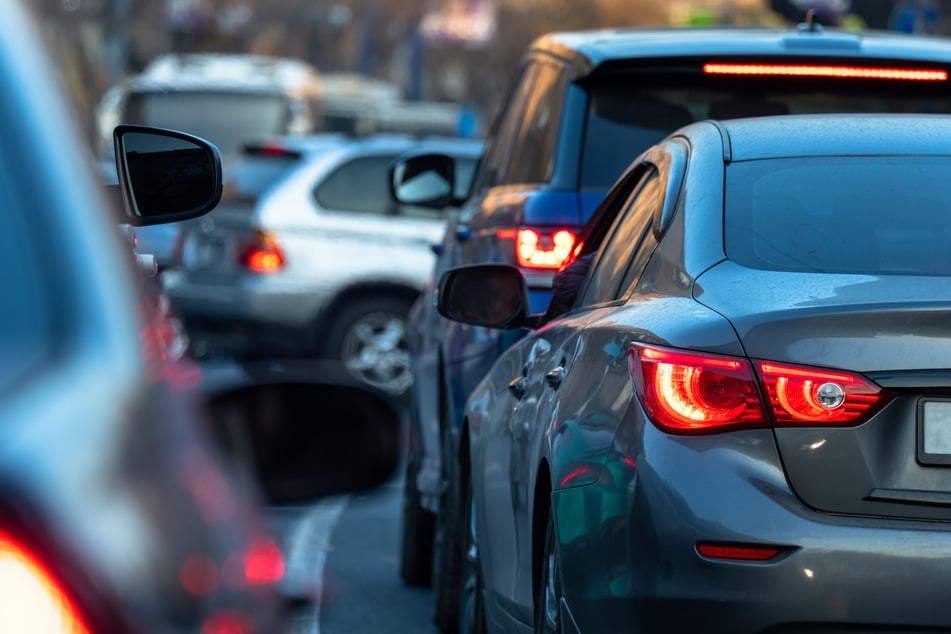 Autofahrer sollten am Samstag in Leipzig viel Geduld mitbringen. (Symbolbild)
