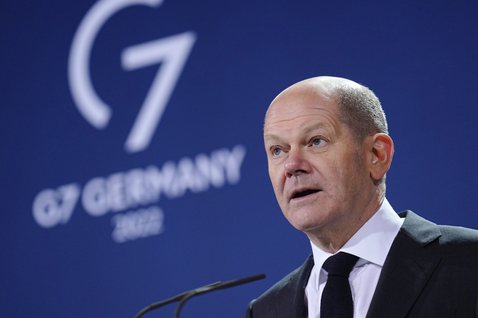 Mit Bundeskanzler Olaf Scholz (63, SPD) ist fast die Hälfte der Befragten unzufrieden.