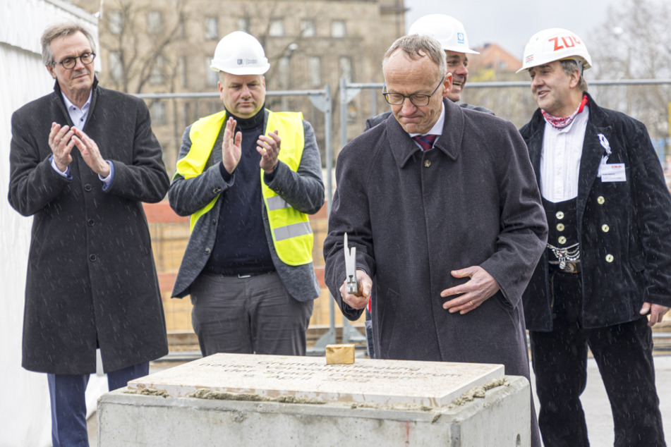 Am Samstag wurde offiziell der Grundstein für den Millionen-Bau gelegt.