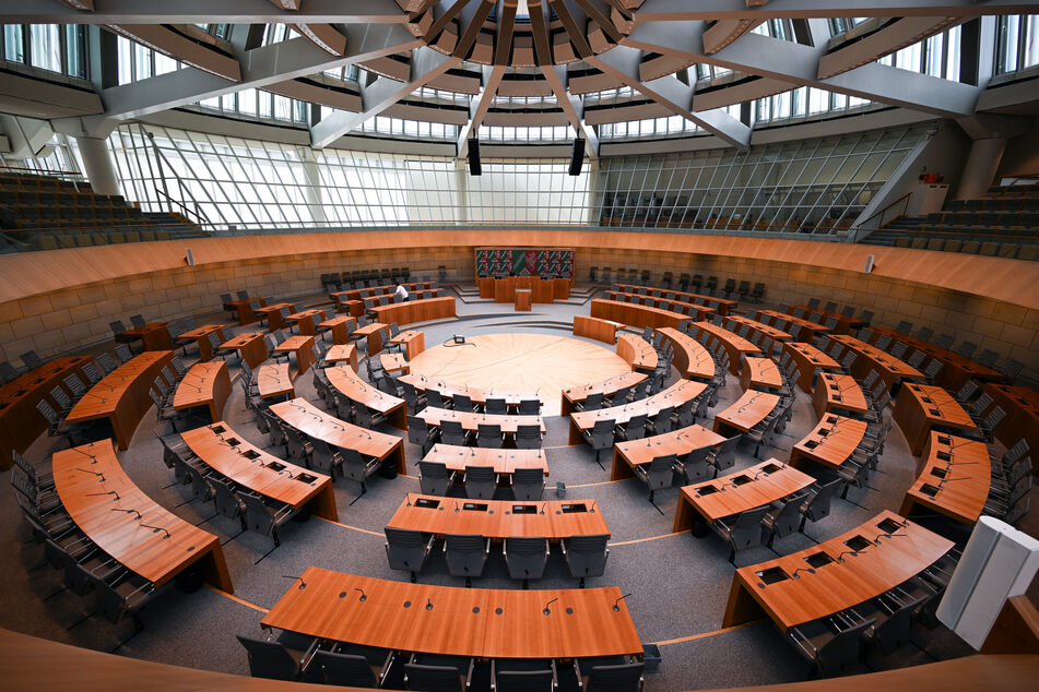 Der Landtag in Düsseldorf unterstützt eine Spendenaktion an die Ukraine.