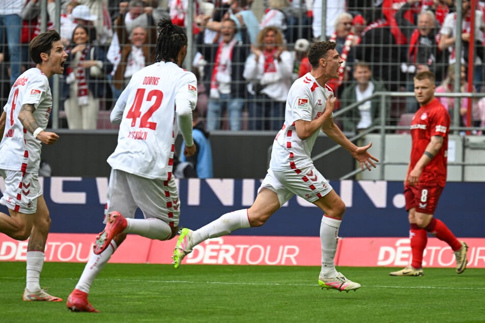 Köln jubelt nach dem 1:0.