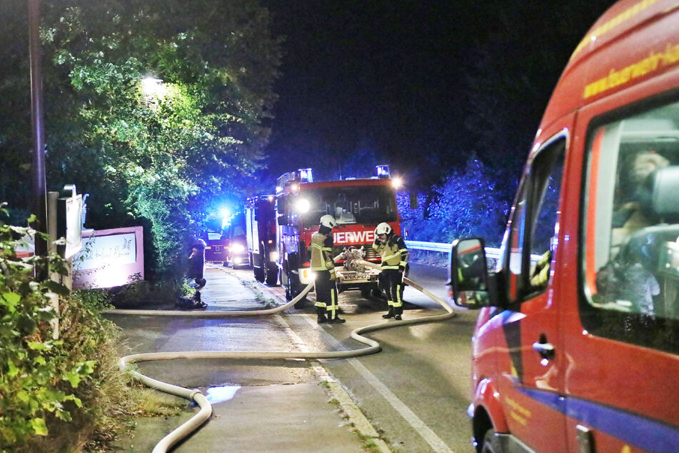 Die Feuerwehr rückte mit mehreren Kräften zum Naturpark Hotel Ebnisee aus.