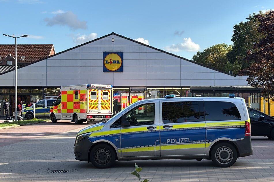 Die Polizei hat den Tatort weitläufig abgesperrt.