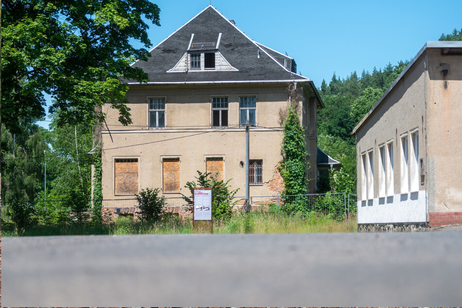 Bis vor Kurzem stand sie noch: die KZ-Kommandanten-Villa von Sachsenburg.