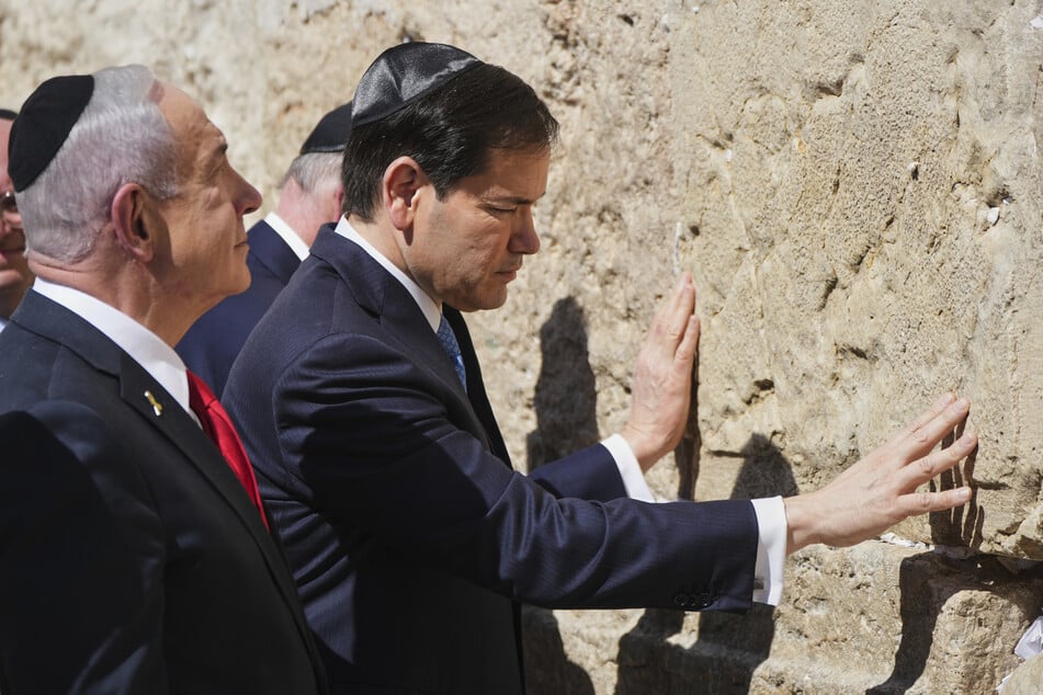 US-Außenminister Marco Rubio (54) und Israels Ministerpräsident Benjamin Netanjahu (75, l.) zeigten sich an der Klagemauer in Jerusalem.