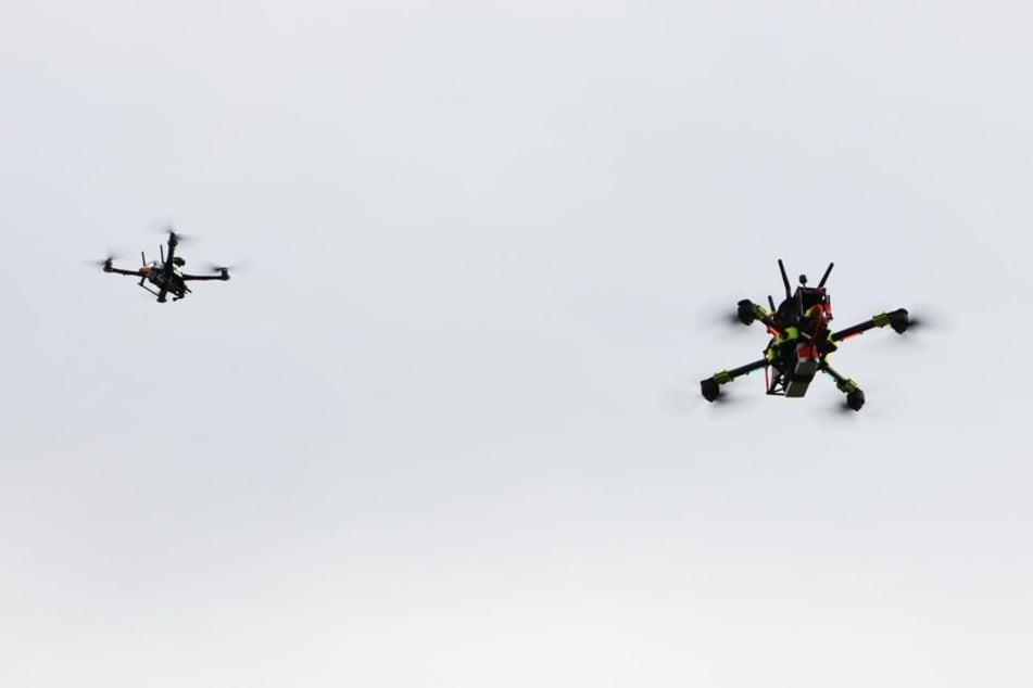 Auf dem Gelände des Erprobungszentrums in Cochstedt wurden unter anderem Drohnen im Flug gerammt.