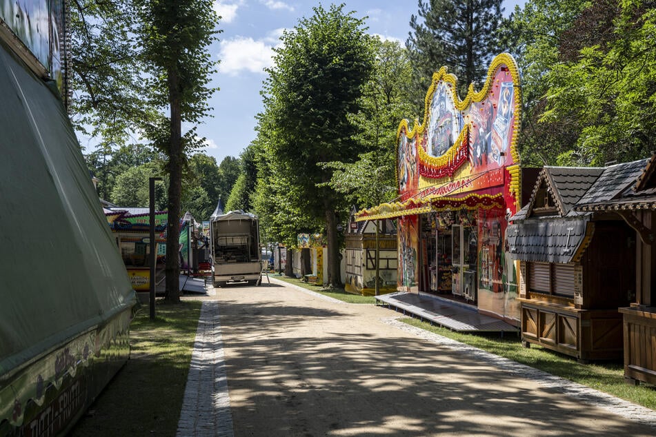 Unbekannte Täter brachen in einen Schankwagen auf dem Limbacher Stadtfest ein. (Symbolbild)