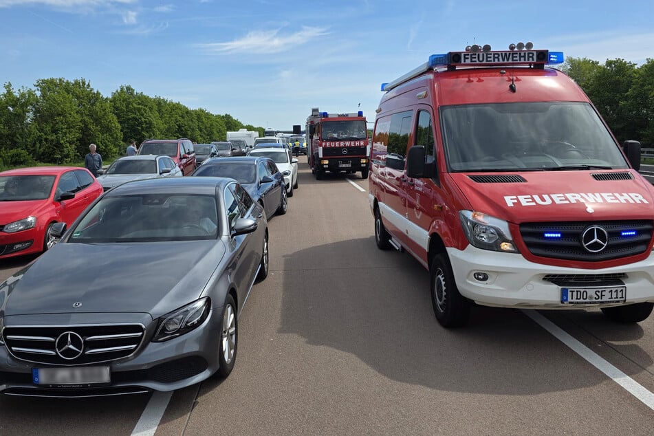 Der Verkehr staute sich kilometerlang.