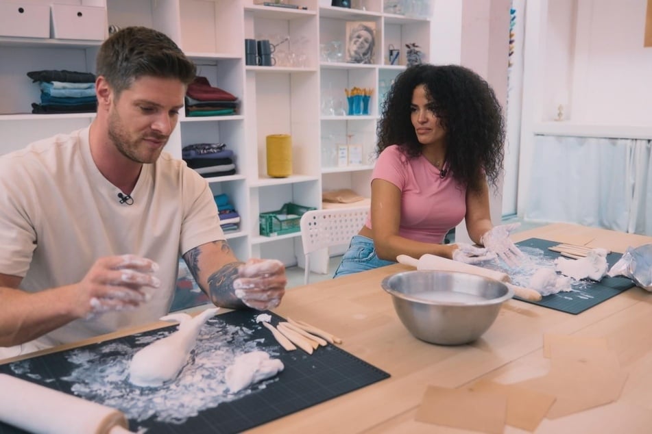 Vivi (34) hat keinen Bock mehr auf Martin und wechselt deshalb in Felix' Team.