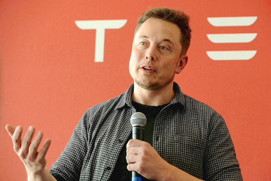 Musk is grumpy about Tesla losing it's sustainability ranking.