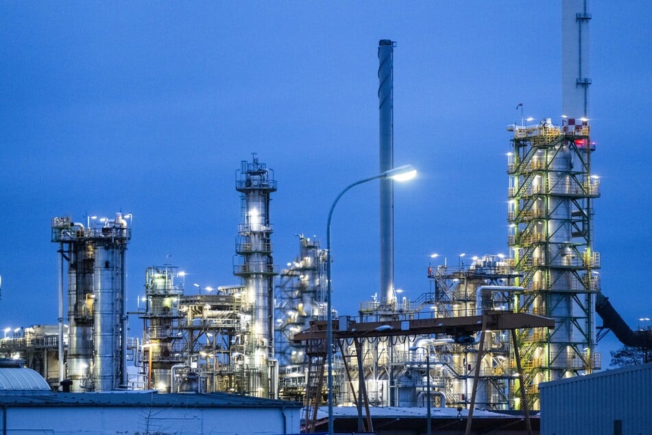 BVG verhandelt Klage von Rosneft gegen Bund: Ölkonzern beantragt Ende der Treuhand-Verwaltung