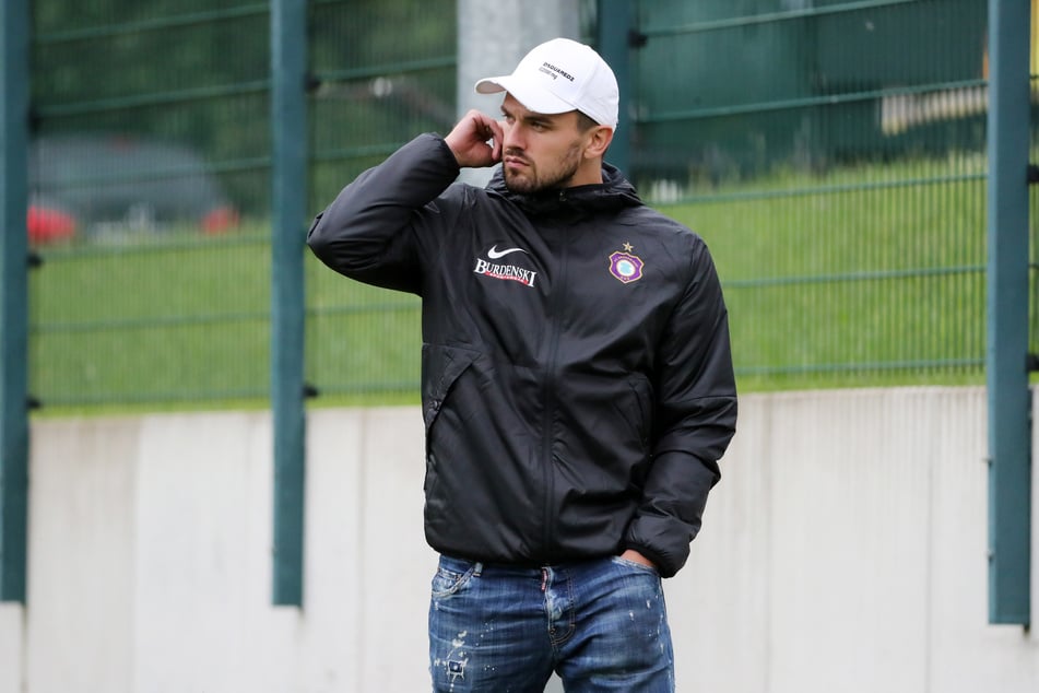 Pascal Testroet (35) traf einst für Aue 15-mal in einer Saison in der 2. Liga. Führt sein Weg zurück in den Fußballosten?