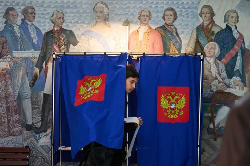Russland hat das erste Mal seit Beginn seines Angriffskriegs gegen die Ukraine ein neues Parlament gewählt.