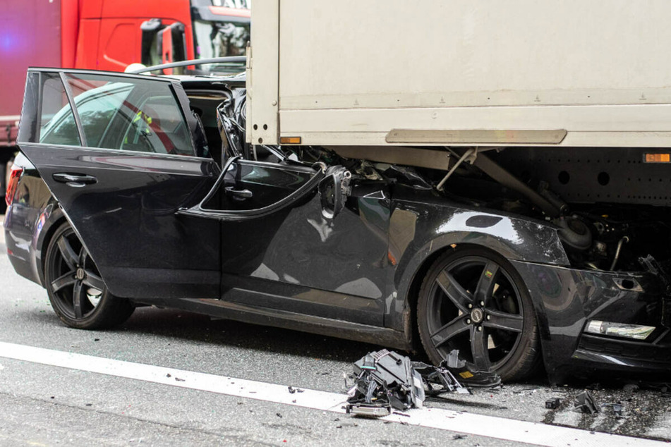 Nach Horror-Unfall auf A3: Ermittlungen gegen Umweltschutz-Aktivisten