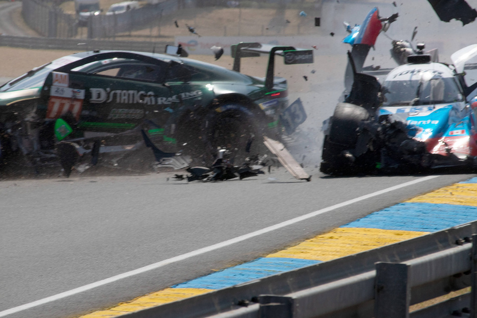 Heftiger Crash kurz vorm 24-Stunden-Rennen von Le Mans