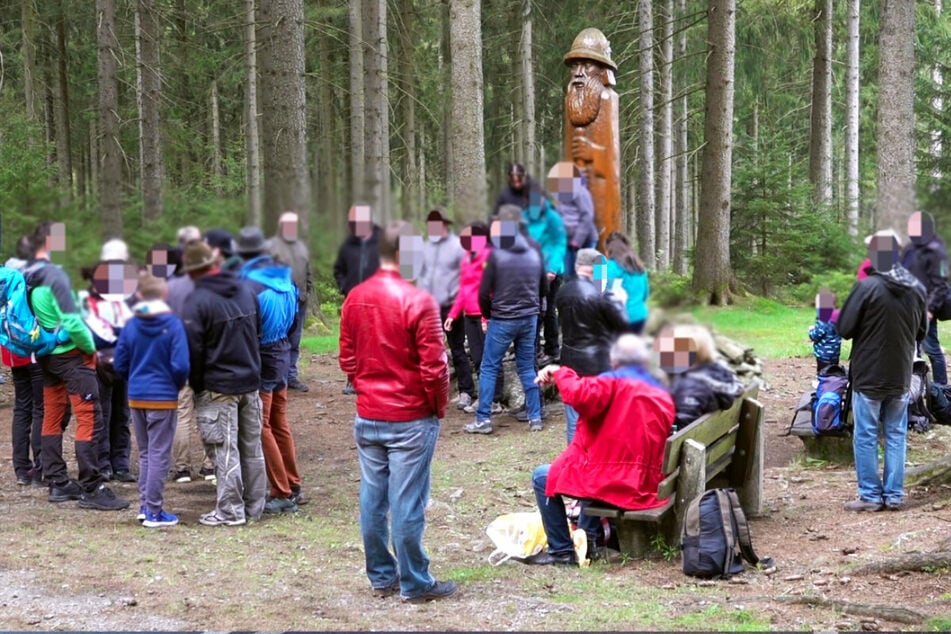 Viele Besucher am Pfingstsonntag beim "Wilden Mann" im Erzgebirge.