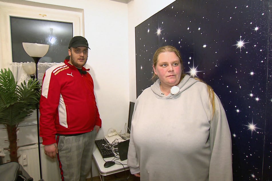 Nico (27) und Janine (40) leben von Bürgergeld.