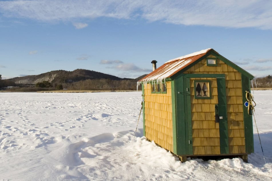 Vermont ice fishing derby cancelled after three men fatally fall through ice